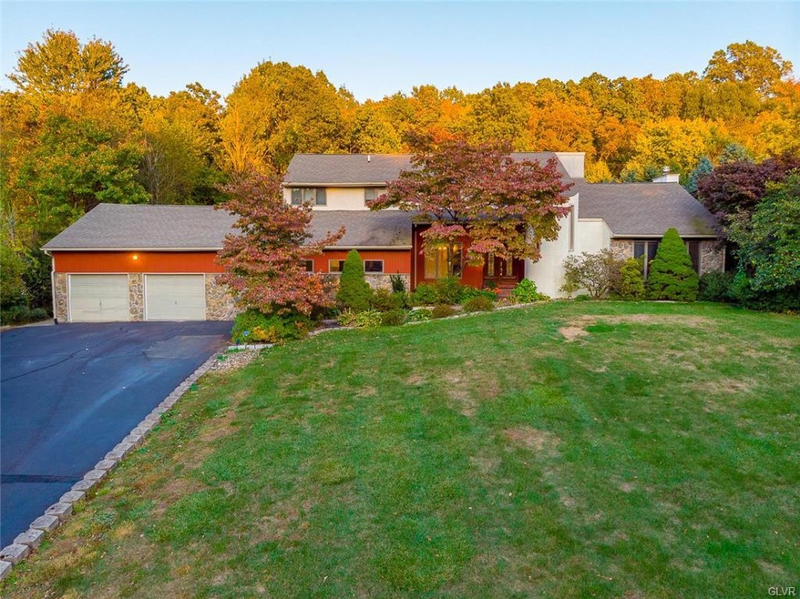 5275 Chestnut Hill Rd, Center Valley, PA 18034 - photo 1