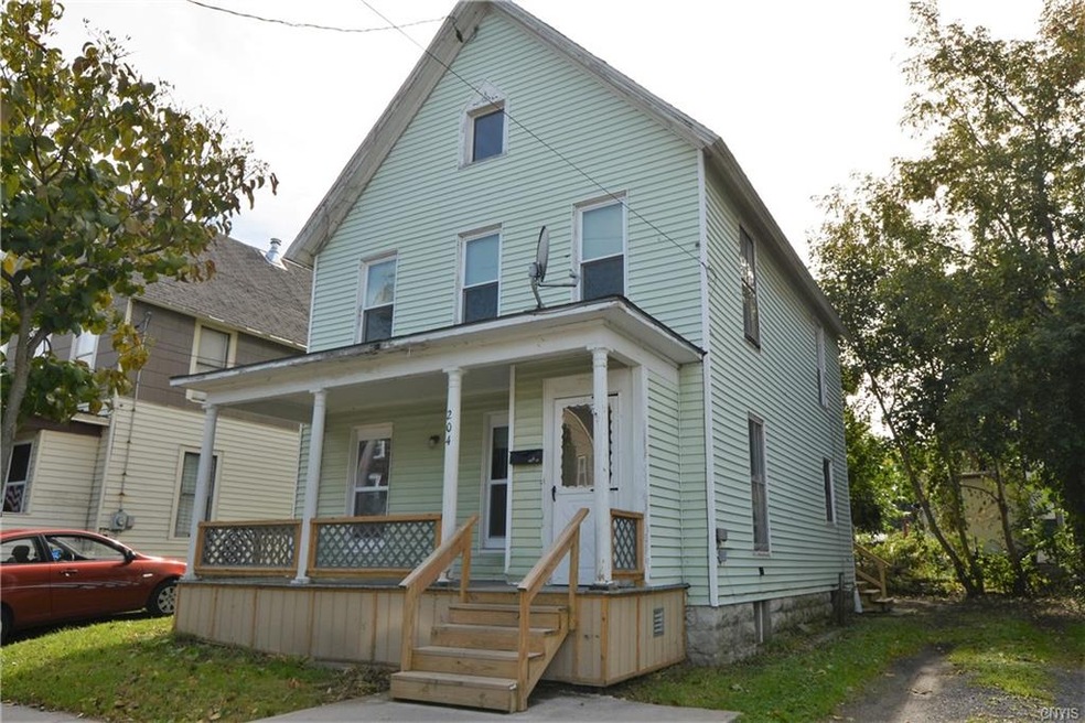 Solid Home, Clean inside, Great Investment or Star