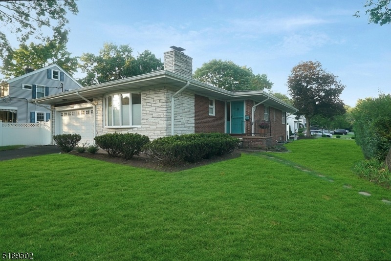 1153 Hetfield Ave, Scotch Plains, NJ 07076 - photo 1