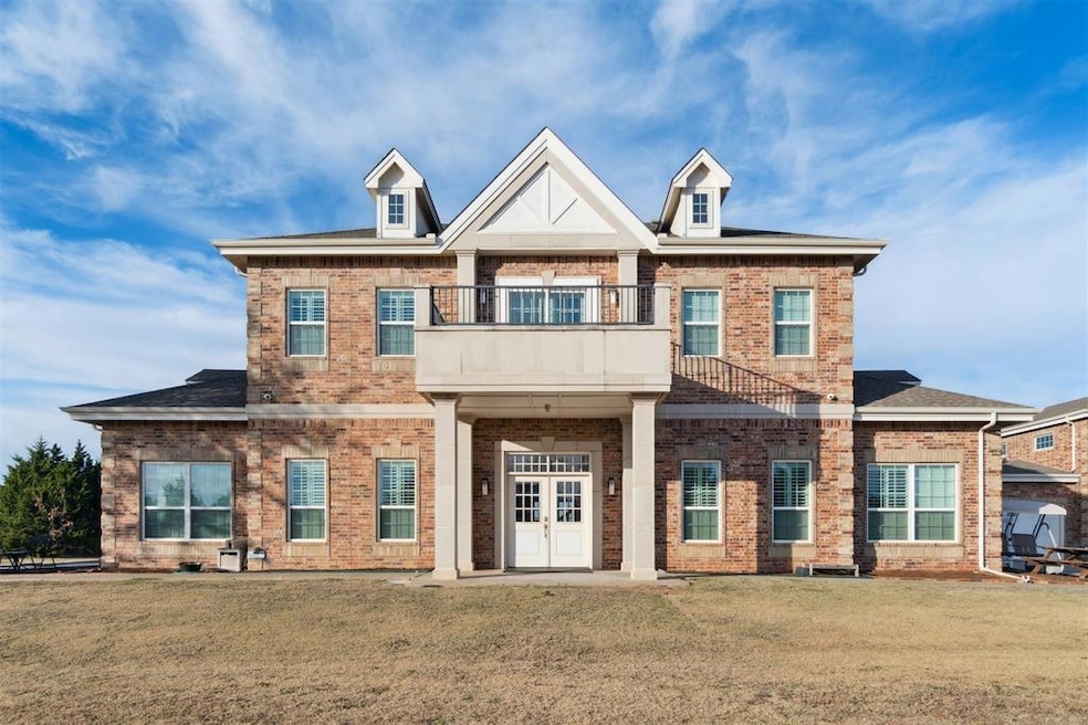 For Sale $749,500 • Co-Listing Agent