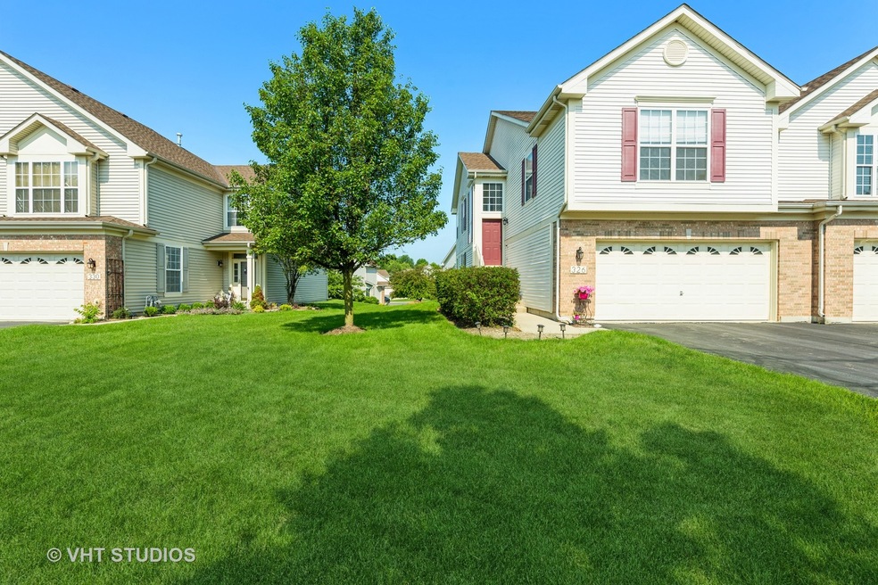 326 Emerald Ln unit 12/1, Algonquin, IL 60102 - photo 1
