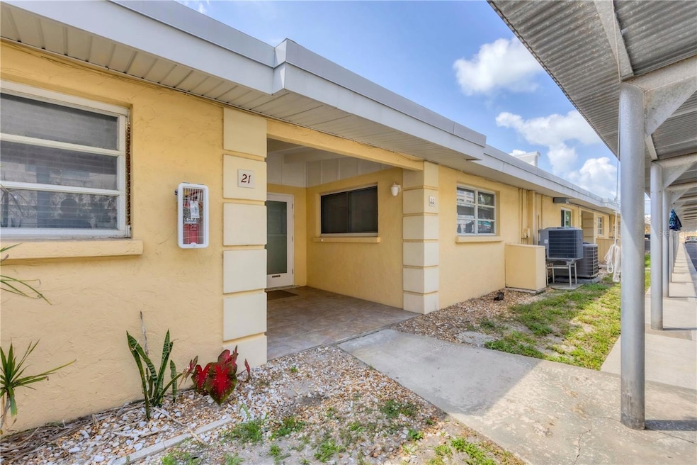 6006 Midnight Pass Rd unit 21, Sarasota, FL 34242 - photo 1