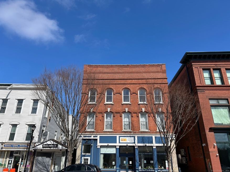 713 Main St unit 4, Willimantic, CT 06226 - photo 1