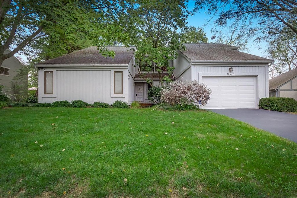 926 Bluffway Drive-1-SMALL