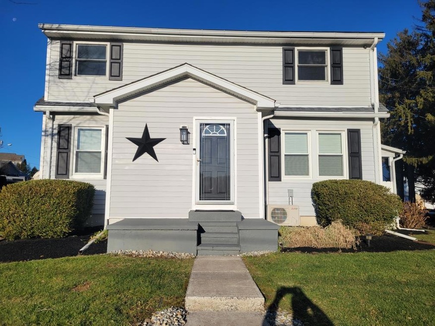 4361 Winfield St, Emmaus, PA 18049 - photo 1