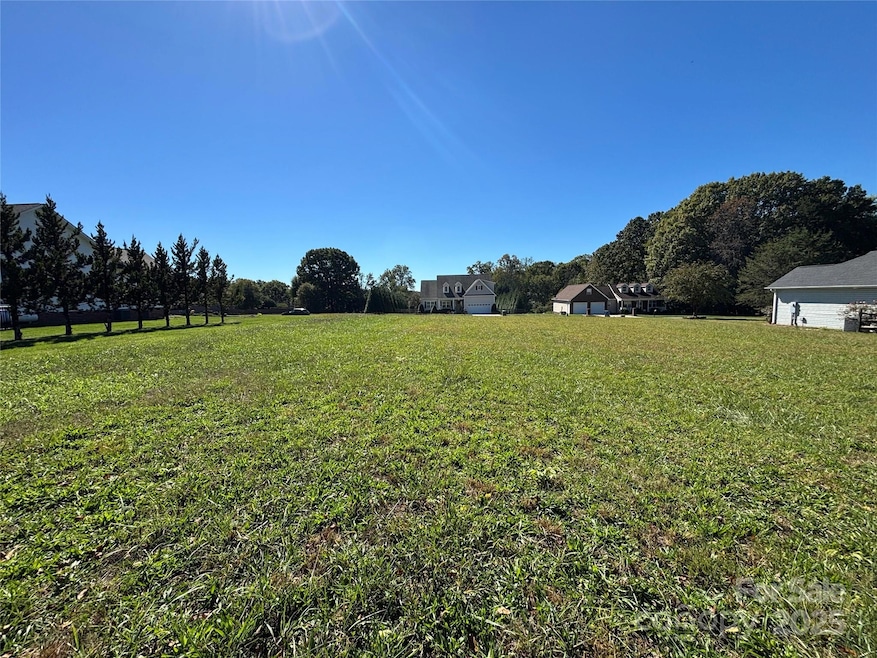 127 Donsdale Dr, Statesville, NC 28625 - photo 1