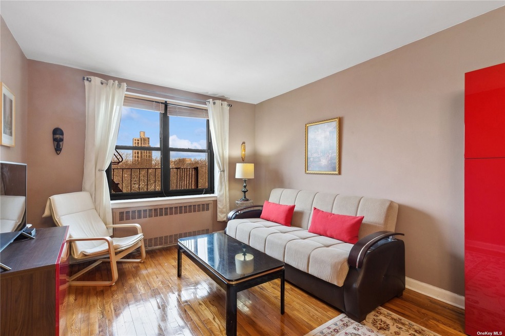 100-11 67th Rd unit 614, Forest Hills, NY 11375 - photo 1