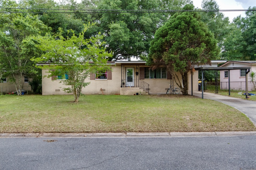 7020 Knotts Dr, Jacksonville, FL 32210 - photo 1