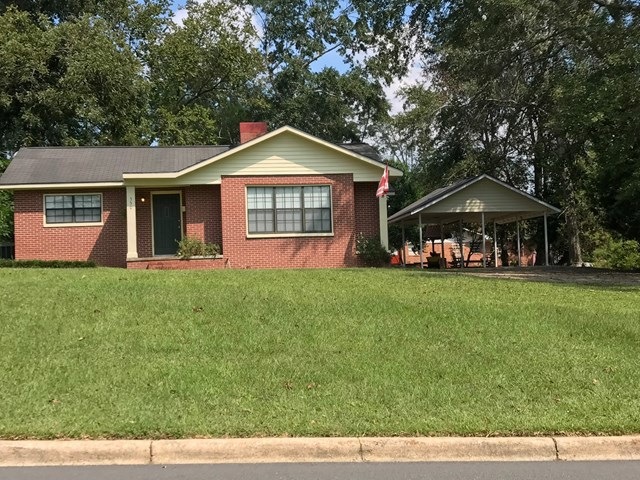 530 W Barbour St, Eufaula, AL 36027 - photo 1