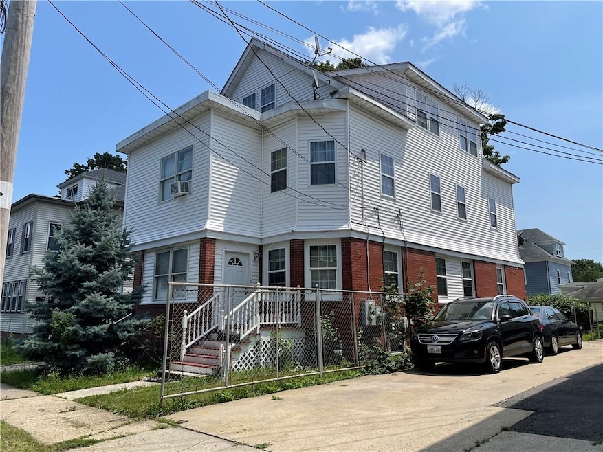 68 Warrington St, Providence, RI 02907 - photo 1