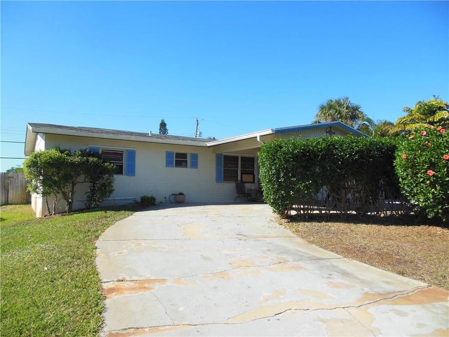 1624 NE Arch Ave, Jensen Beach, FL 34957 - photo 1