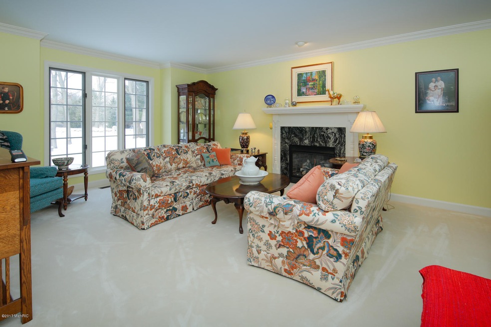 5540 Blue Spruce Ln, Kalamazoo, MI 49009 - photo 1