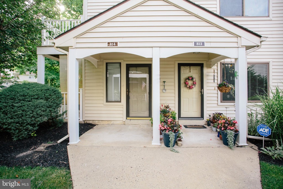 814 Gregorys Way, Voorhees, NJ 08043 - photo 1