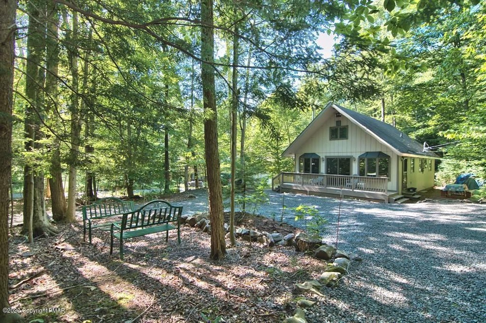 2374 Overlook Ln, Pocono Pines, PA 18350 - photo 1