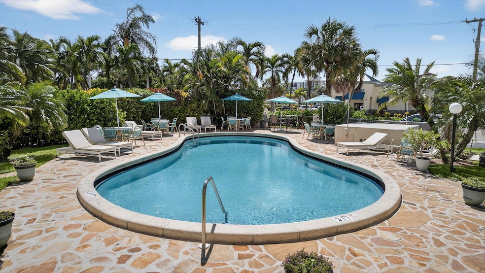 1131 SE 4th St unit 2060, Boynton Beach, FL 33435 - photo 1