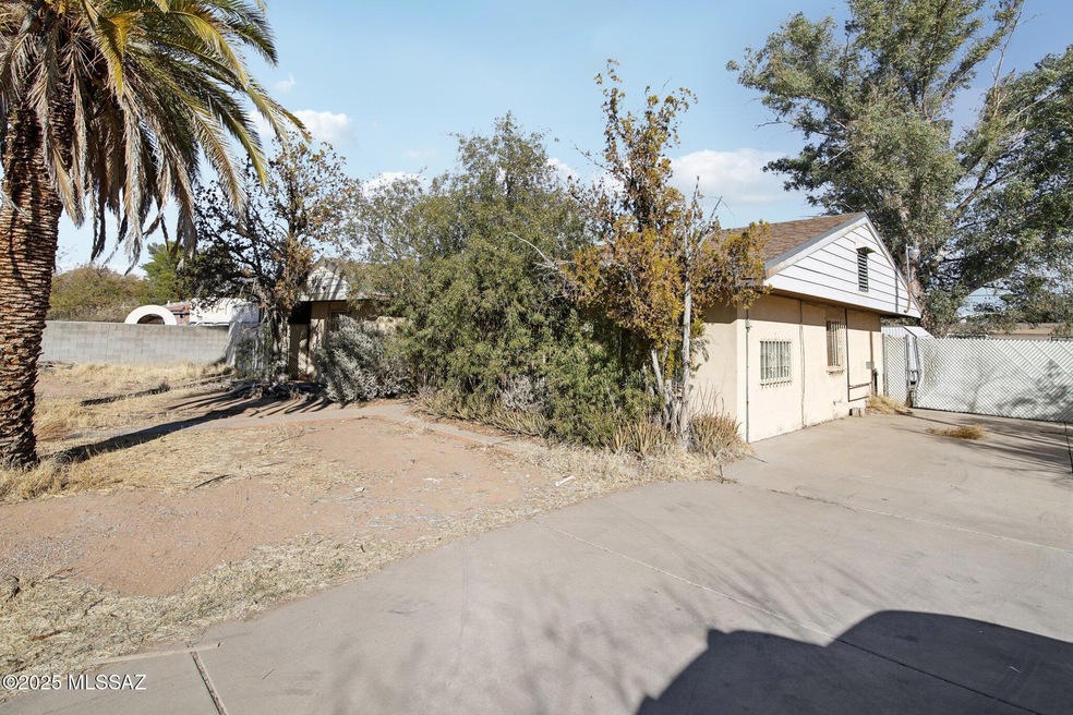 2920 N Tucson Blvd, Tucson, AZ 85716 - photo 1