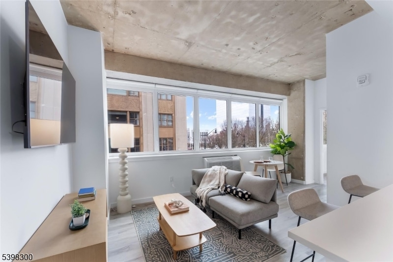 10 Commerce Ct unit 2G, Newark, NJ 07102 - photo 1