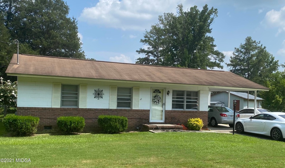 2586 Greenleaf Dr, Macon, GA 31206 - photo 1