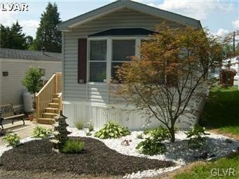 360 S Delaware Dr unit 16, Easton, PA 18042 - photo 1