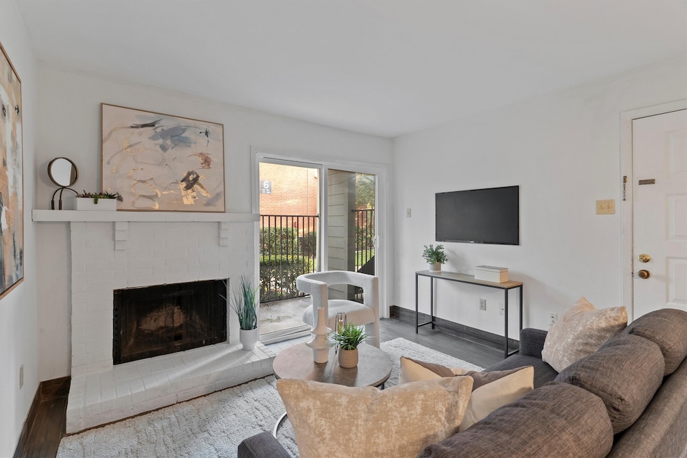 6900 Skillman St unit 406D, Dallas, TX 75231 - photo 1