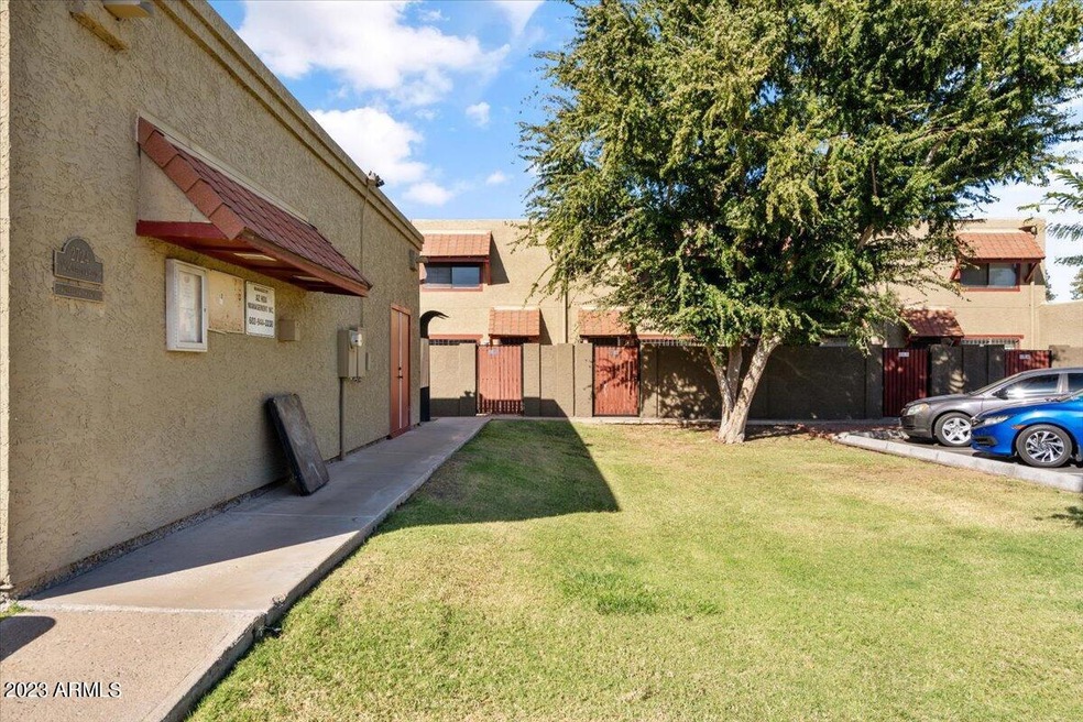 Entry Gate to front patio