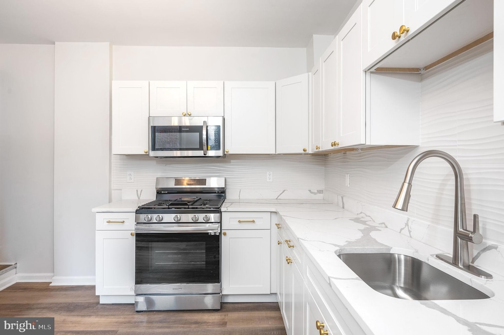 313 Elm St, Reading, PA 19601 - photo 1