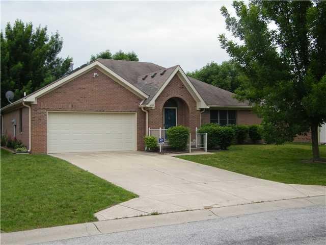 5737 Kensington Blvd, Plainfield, IN 46168 - photo 1