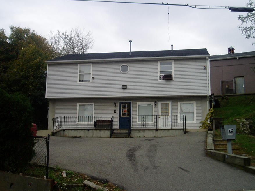 264 Union St unit 1S, Fall River, MA 02721 - photo 1