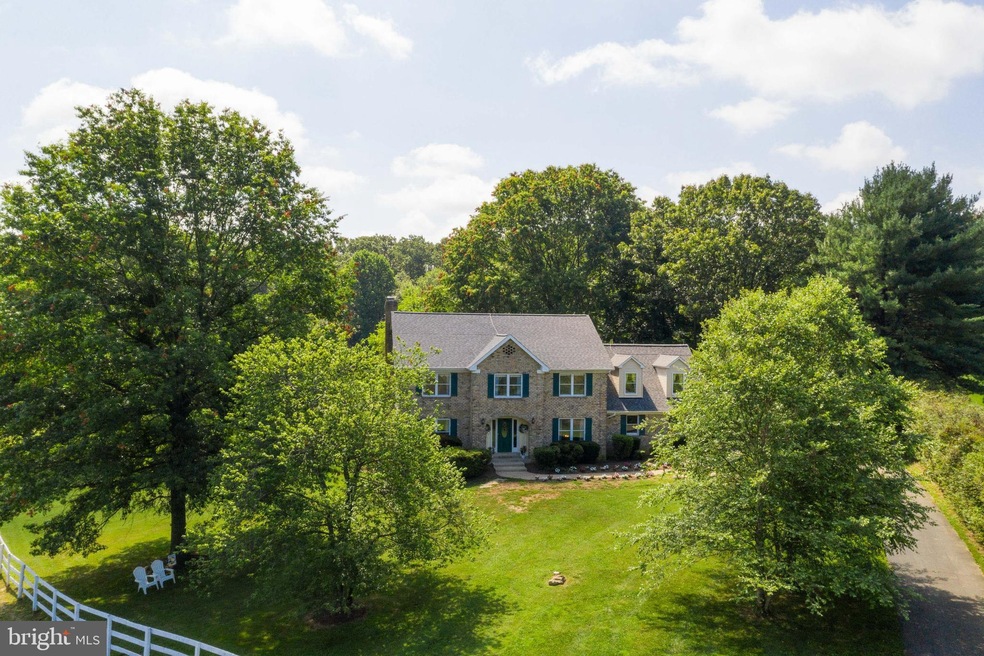 9805 Log House Ct, Gaithersburg, MD 20882 - photo 1