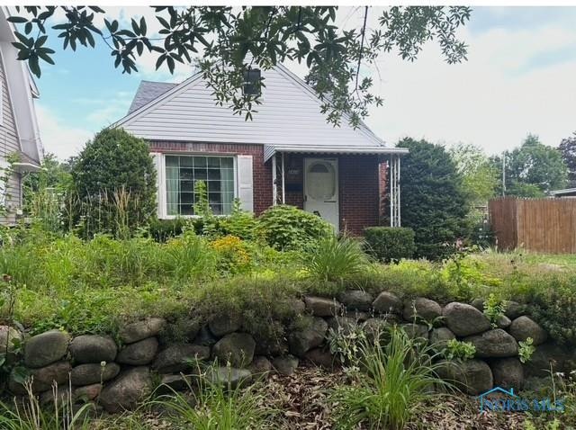 2414 Georgetown Ave, Toledo, OH 43613 - photo 1