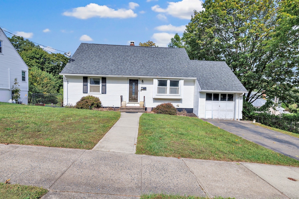 21 Westerfield Rd, Hamden, CT 06514 - photo 1