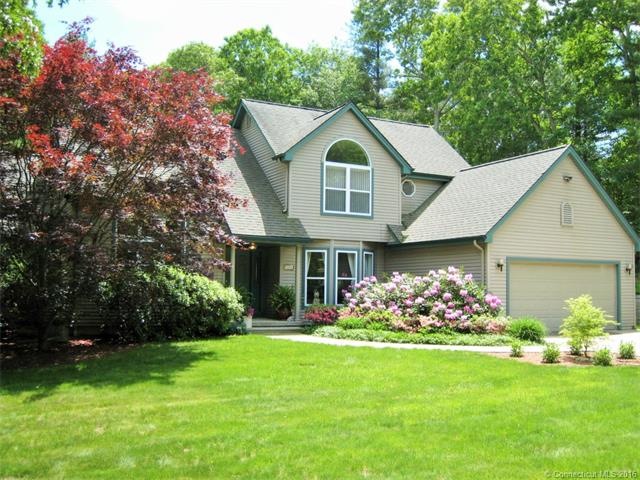 Welcome home to 25 Kenwood Estates - a spectacular