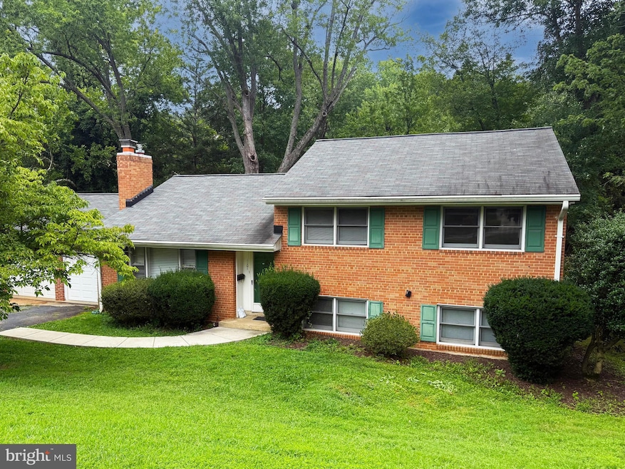 1101 Dead Run Dr, McLean, VA 22101 - photo 1