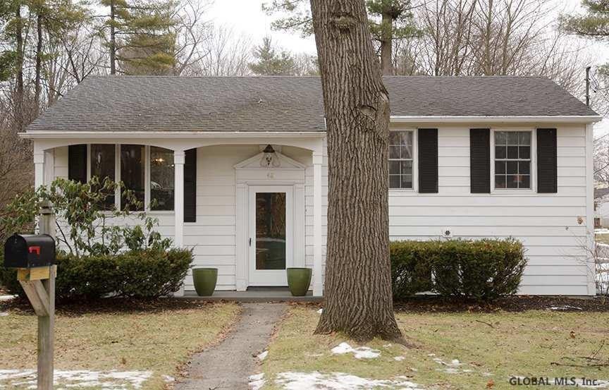 48 Myrtle St, Saratoga Springs, NY 12866 - photo 1