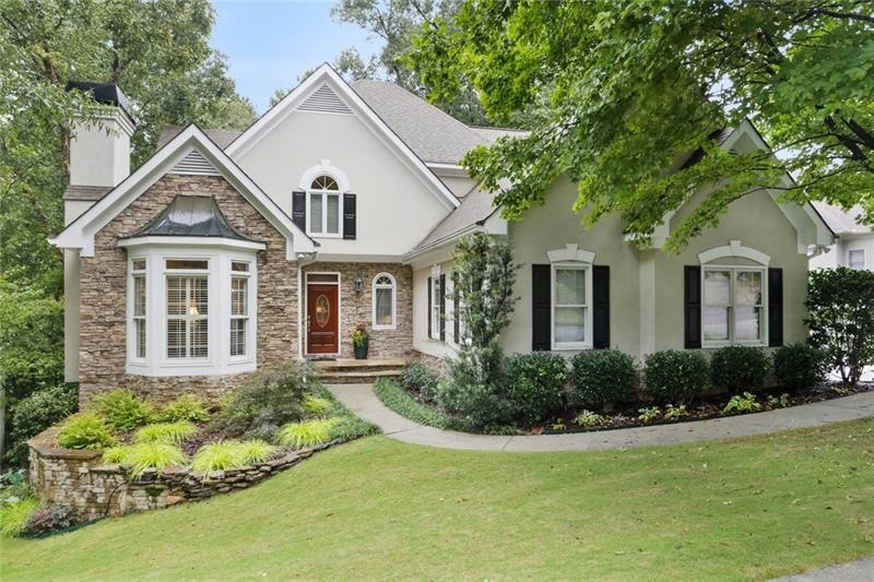 Wonderful house on a cul-de-sac close to Vinings.