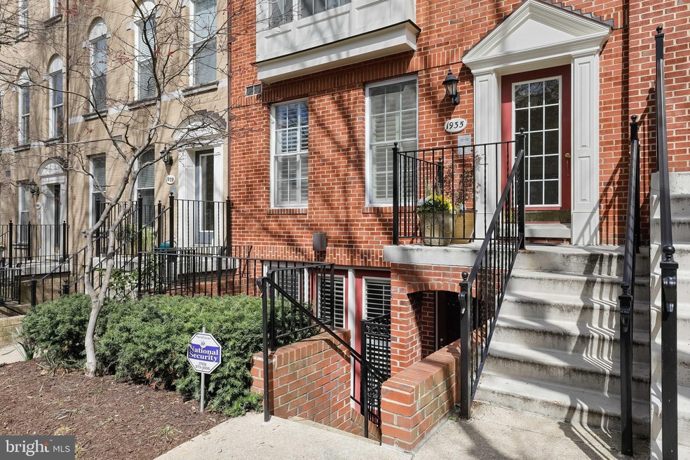 1935 Belmont Rd NW unit 1121, Washington, DC 20009 - photo 1
