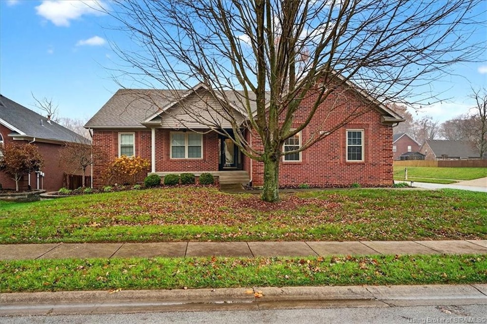 2000 Sterling Oaks Dr, Sellersburg, IN 47172 - photo 1