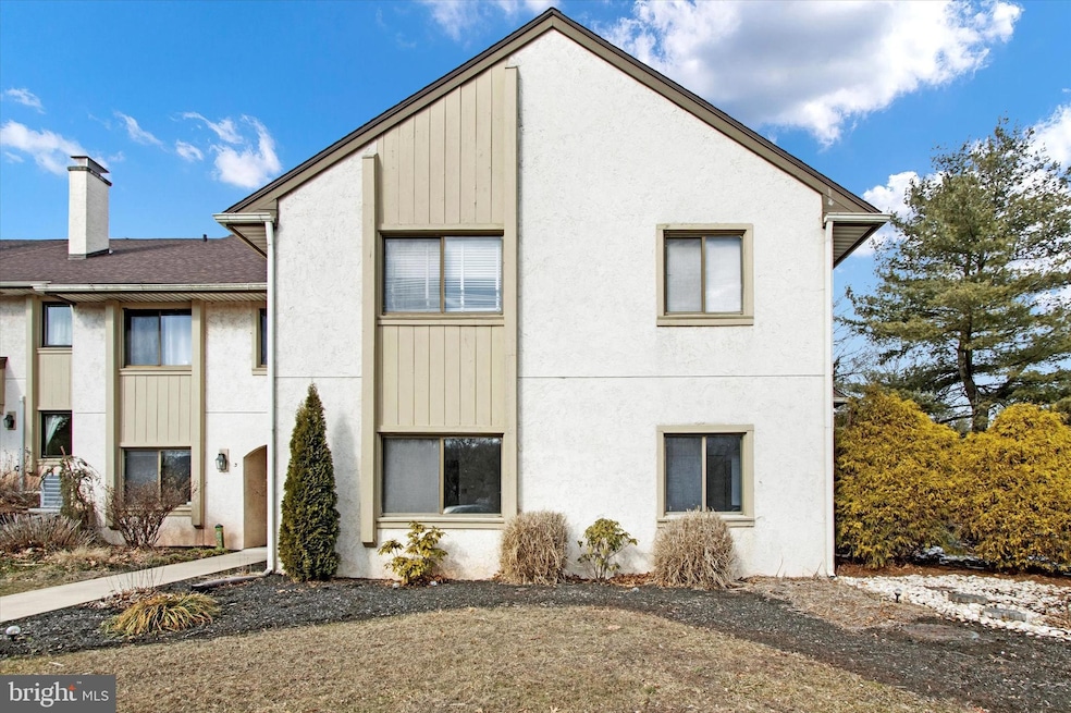 1 Muirfield Dr, Reading, PA 19607 - photo 1