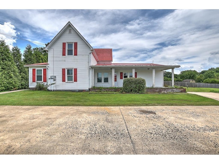 329 E 4th Ave, Watauga, TN 37694 - photo 1