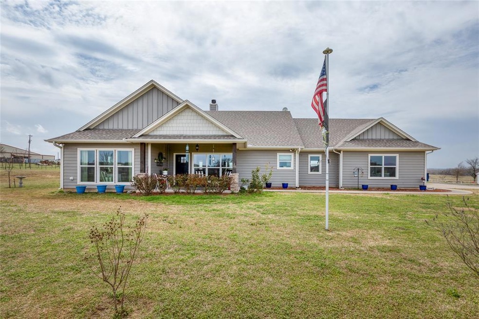 1253 Mcvoid Rd, Springtown, TX 76082 - photo 1