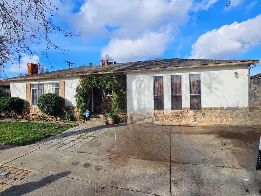 Sold $330,000 • Co-Listing Agent