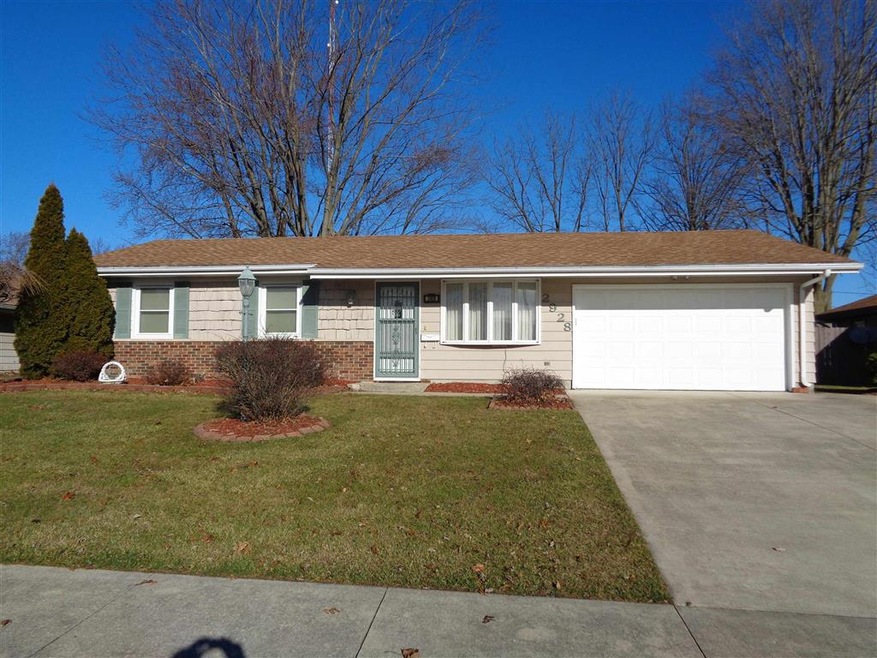 2928 Coventry Ave, Fort Wayne, IN 46808 - photo 1