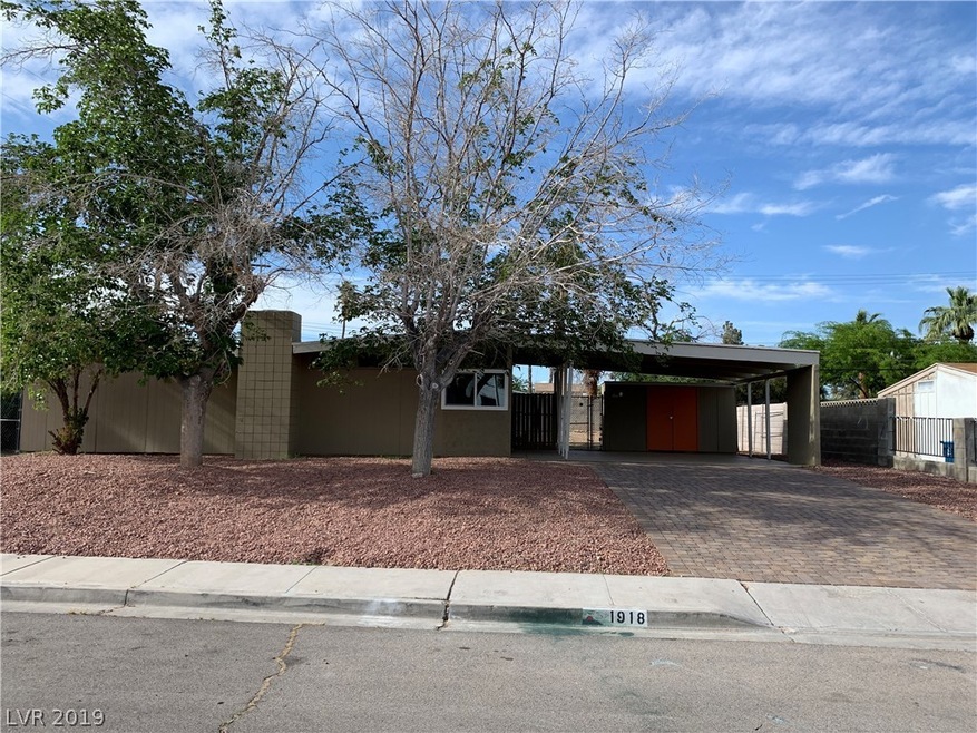 1918 Caballero Way, Las Vegas, NV 89169 - photo 1