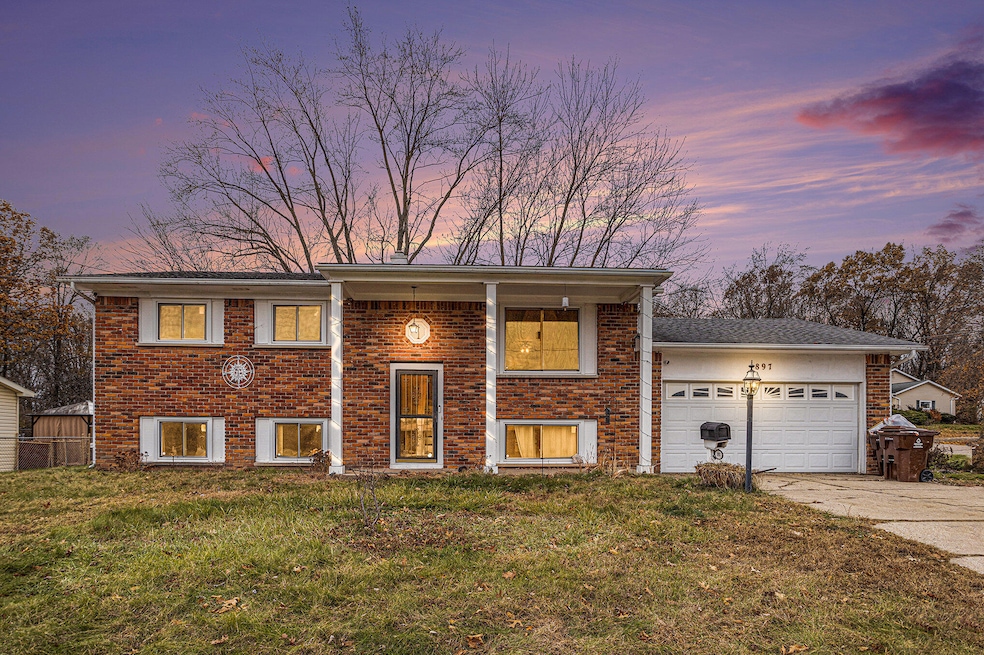 897 Washington Ave N, Battle Creek, MI 49037 - photo 1