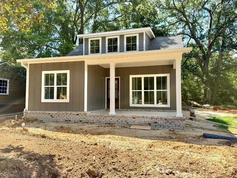 For Sale $252,750 • Co-Listing Agent