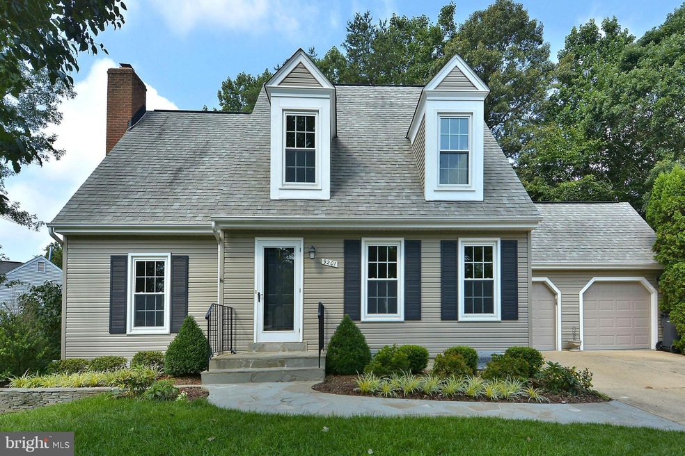 9201 Northedge Dr, Springfield, VA 22153 - photo 1