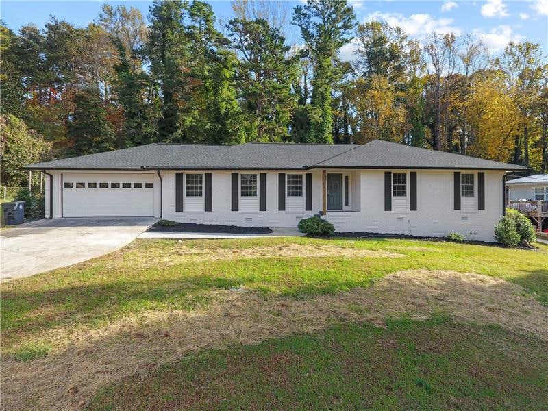 1714 Nottingham Dr, Gainesville, GA 30501 - photo 1