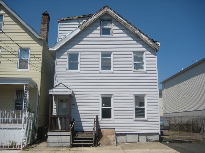 622 3rd St, Newark, NJ 07107 - photo 1