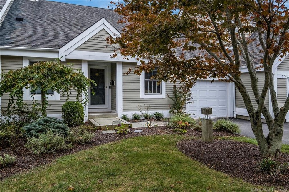 265 Legend Hill Rd unit 265, Madison, CT 06443 - photo 1