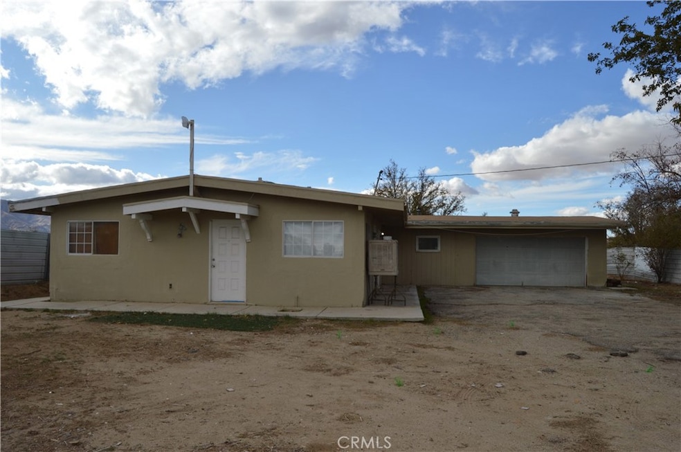 10380 Baker Rd, Lucerne Valley, CA 92356 - photo 1